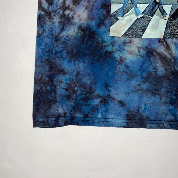 The Beatles Album Cover Band Tee - Picture 5 of 11